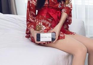 秀人网 – 妲己Toxic眼镜资源，高清也有隐秘的戏剧感！