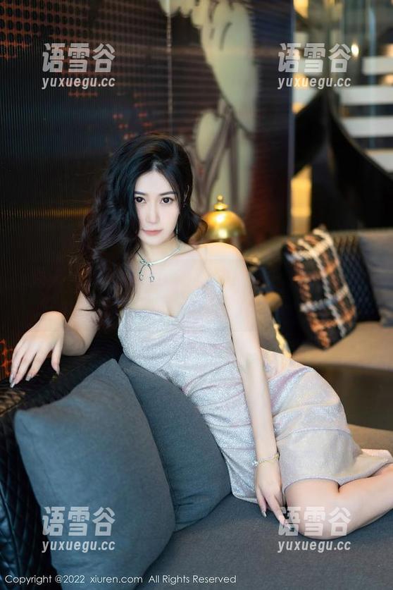 秀人网-晚苏susu 秀人网 - 晚苏susu海边故事:这组图片能否让你浪随她而动?