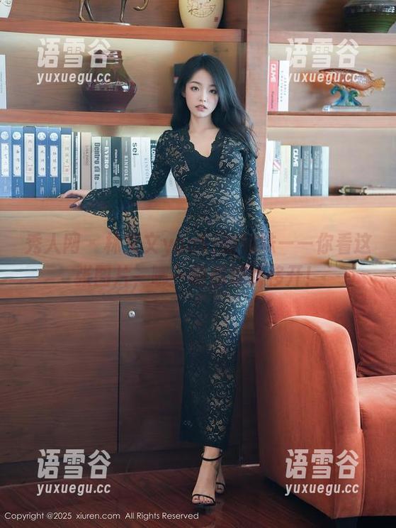 秀人网 - 林文文yooki的妹妹——你看这张图片，哪一眼都难以移开！