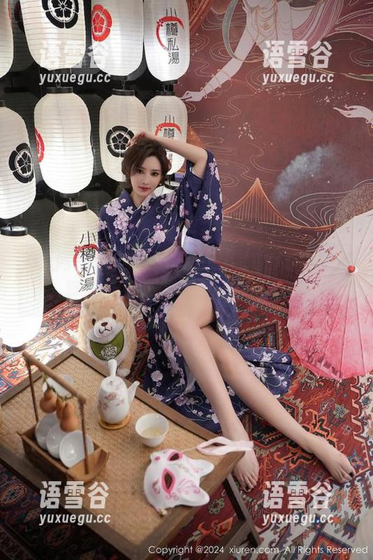 秀人网 - 白洁Bessie的睡衣写真集：睡得真好，任何人都想下载她的梦！