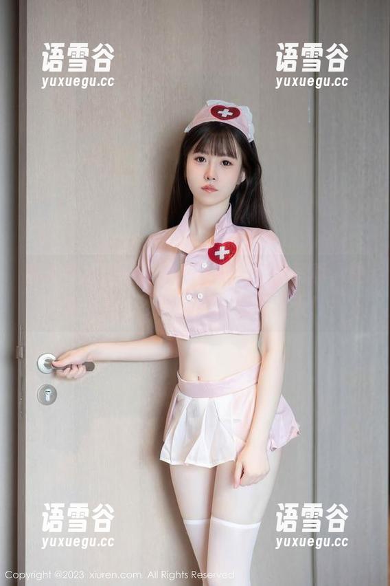 秀人网 - 蛋蛋宝带你飞——空姐写真，快速下载，不用排队，直接上天！