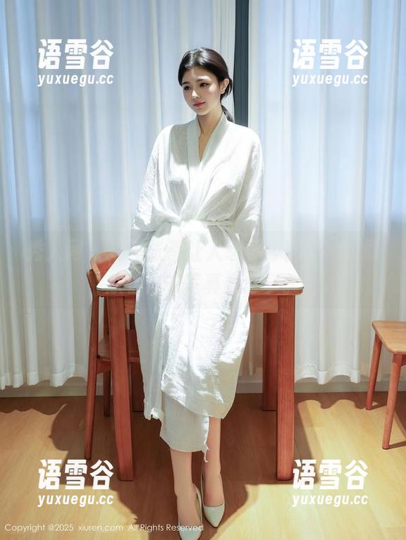秀人网 - 每一张都让人想多停留一秒，顾欣怡内衣写真集分享。