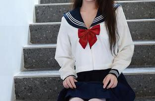 秀人网 – 看黎秋秋的校服，资源多得让人不知所措！