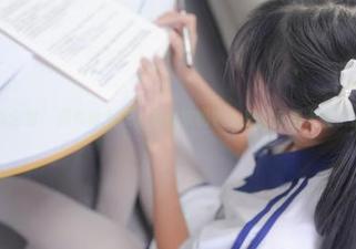 紧急企划 – 那件修女衣，你敢穿吗？小恩的套图大胆了点！