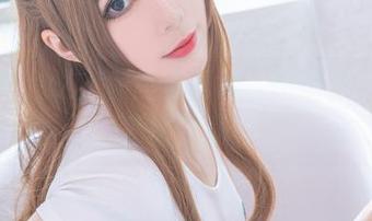 羊大真人送上肉丝写真集，强烈请求加盖私货印章！