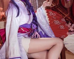 艾西Aiwest和她的双人秀，下载这本写真集，推荐指数：我也不知！