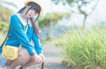 图库大公开，落落Raku穿的HentaiSweater，时尚还是失误，大家来评评！