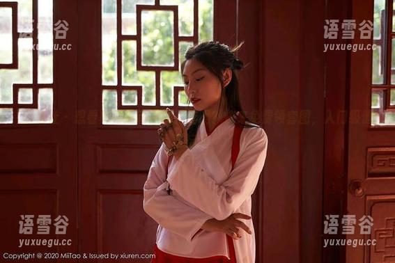 蜜桃社 - 想看真希运动里的花样吗？快来免费领套图，入门级健身启示！