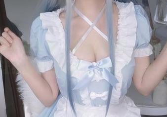 如果你也在看蜜汁猫裘的猫耳JK图包，请让我知道你是什么时候迷上的。