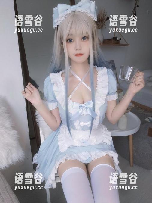 如果你也在看蜜汁猫裘的猫耳JK图包，请让我知道你是什么时候迷上的。