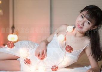轰趴猫 – 曲曲的女友合集有啥特别之处？瞧这些图片中不同的眼神，前胸后背里都有故事在等我去读。