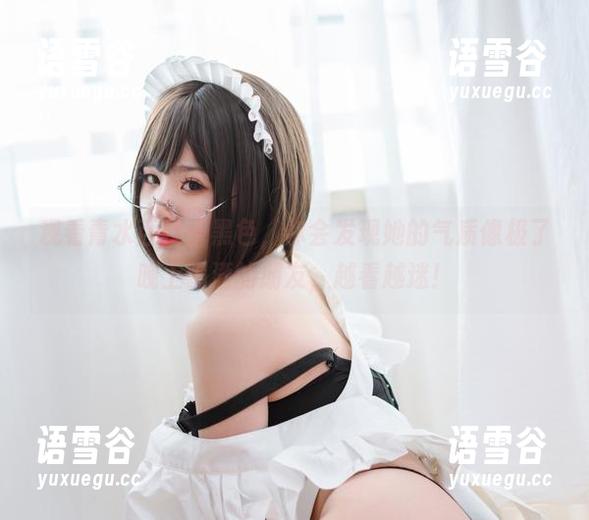 观看青水百合子黑色，你会发现她的气质像极了晚上喝酒的朋友，越看越迷！