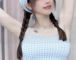 “鹿八岁baby”：当白婚纱邂逅随性，原图展示了最真实的花嫁心路历程