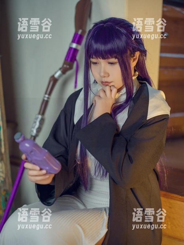 写真系列：麻花麻花酱在冬天里的‘冰封’模样，想问你是在暖和的房间里看的吗？