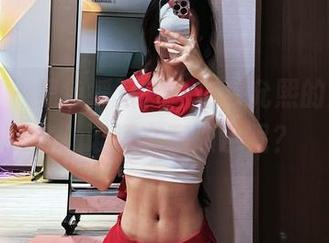 微密圈 – 黑色摇滚，一场黎允熙的美图合集，谁还在意颜色呢？