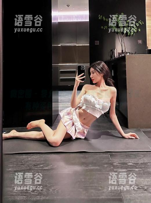 微密圈 - 黎允熙baby的全套图片，果真有种姿色风韵，你懂我意思吗？